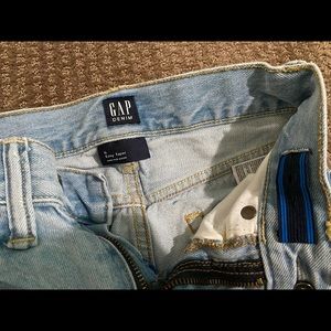Gap boys size 6 taper denim